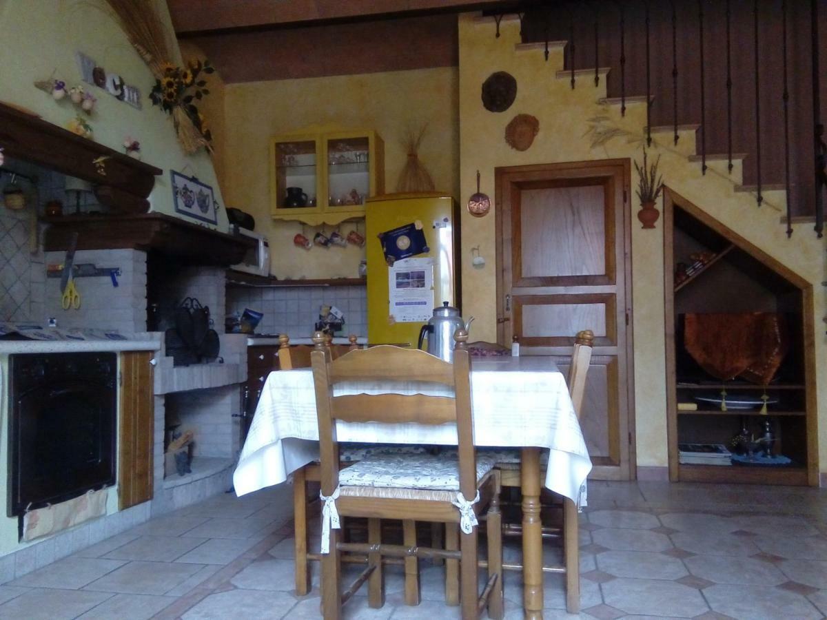 Carlo'S Country House Castellina Marittima Exterior foto